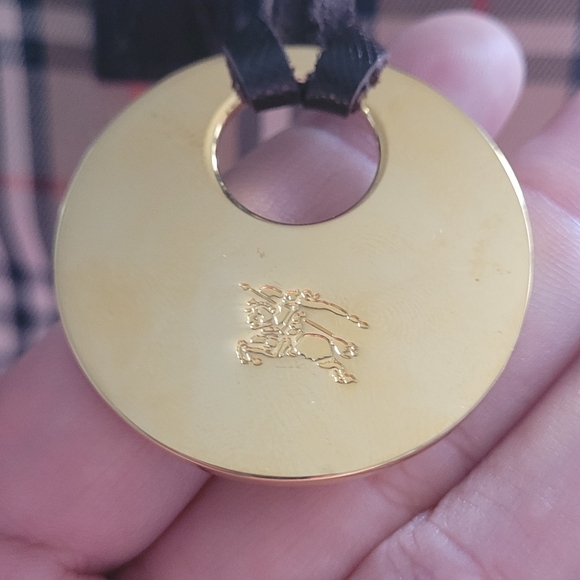 Sold! - Picture 4 of 8